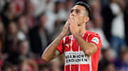 Atacante Zahavi, do PSV, é um dos especulados; ele marcou 20 gols e deu 11 assistências em 46 jogos nesta temporada
