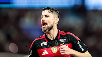 Jorginho se destacou na vitória do Flamengo na rodada do Brasileirão Jorginho se destacou na vitória do Flamengo na rodada do Brasileirão