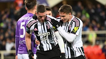 Dusan Vlahovic und Kenan Yildiz stürmen gemeinsam für Juventus Turin Dusan Vlahovic und Kenan Yildiz stürmen gemeinsam für Juventus Turin