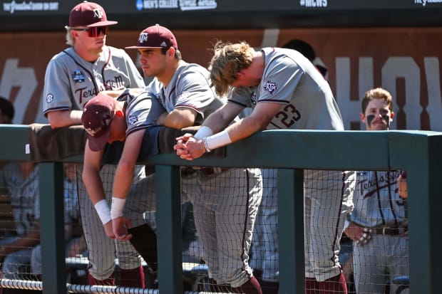 Texas A&M's Brett Minnich, Micah Dallas, Jack Moss and Jordan Thompson react after the loss against the Oklahoma Sooners.