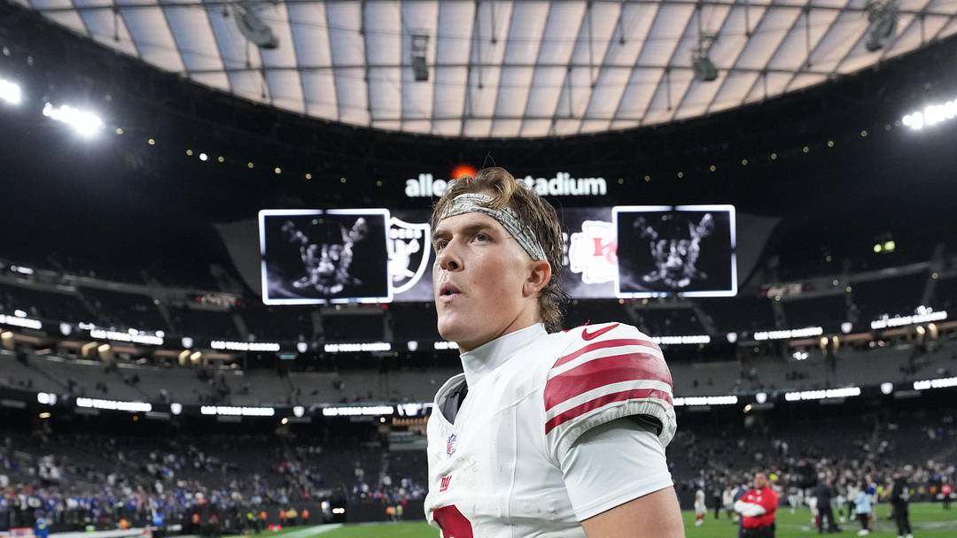 New York Giants quarterback Jaxson Dart 