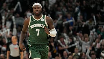 Oklahoma City Thunder v Milwaukee Bucks