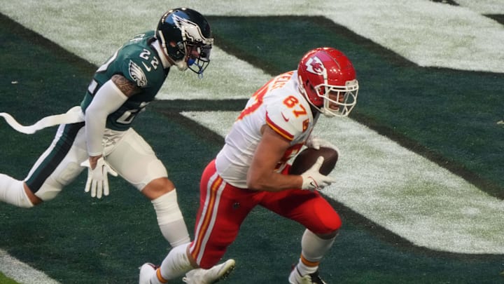 Expect the Chiefs to win another close Super Bowl against the Eagles.