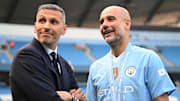 Pep Guardiola y Chairman Khaldoon Al Mubarak, presidente del Manchester City