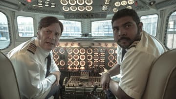 Hijacking of Flight 601. S1. (L to R) Christian Tappan as Capitan Wilches, Johan Rivera as Lequerica in Secuestro del Vuelo 601. S1. Cr. Pablo Arellano / Netflix ©2024/ Courtesy of Netflix © 2024