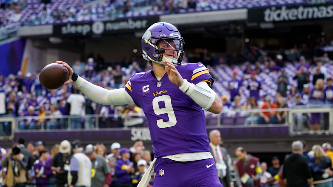 Chicago Bears v Minnesota Vikings - NFL 2025