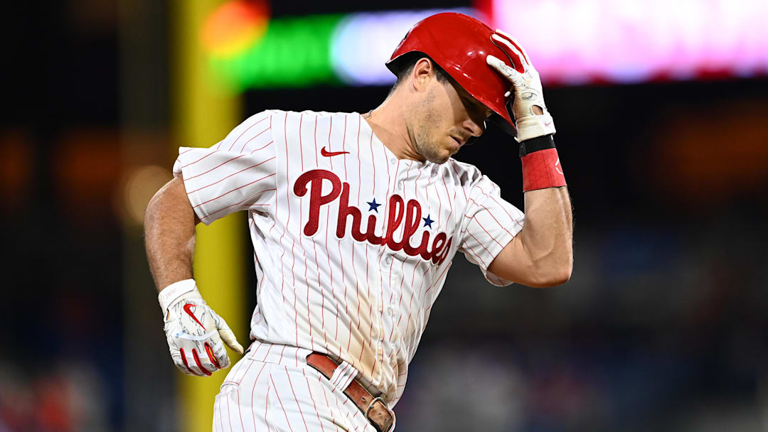 Jul 26, 2022; Philadelphia, Pennsylvania, USA; Philadelphia Phillies catcher JT Realmuto (10) rounds the bases after hitting a two-run home run against the Atlanta Braves in the ninth inning at Citizens Bank Park. Mandatory Credit: Kyle Ross-Imagn Images
