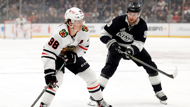 Chicago Blackhawks v Los Angeles Kings