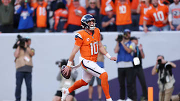 New York Giants v Denver Broncos