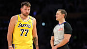 Luka Doncic lleva más de un mes representando a los Lakers