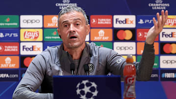 FBL-EUR-C1-PARIS-PRESSER