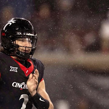 Cincinnati Bearcats quarterback Brendan Sorsby.