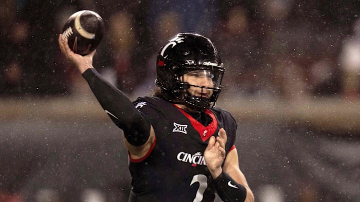 Cincinnati Bearcats quarterback Brendan Sorsby. Cincinnati Bearcats quarterback Brendan Sorsby.