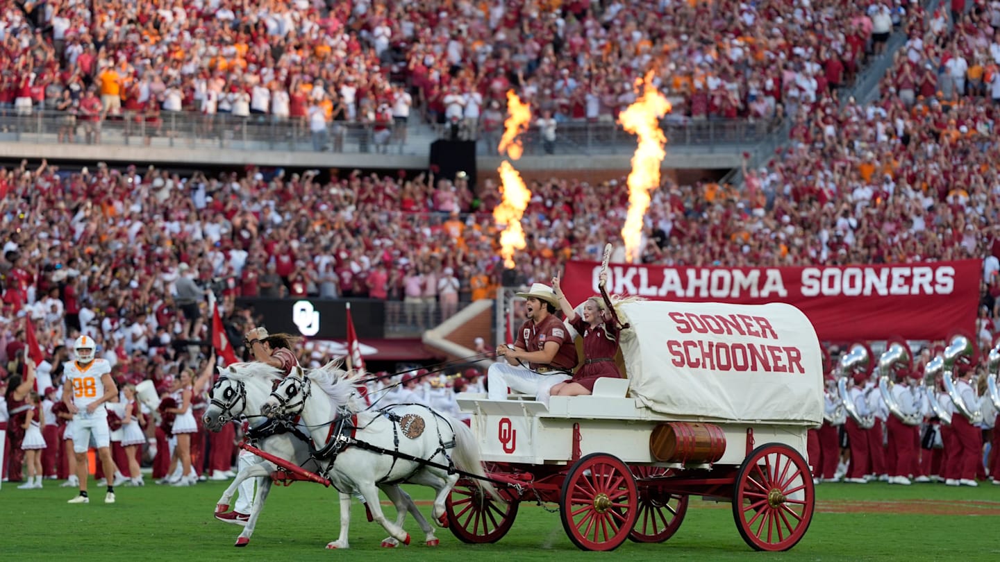本週，Sooners 走出 SEC，在一場必勝的對決中主場迎戰緬因州
