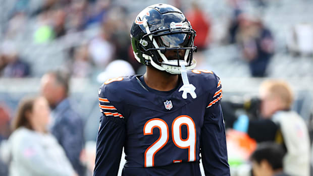 Chicago Bears cornerback Tyrique Stevenson (29) practices before the game