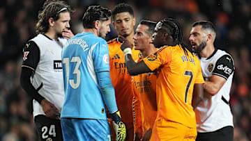 Vinicius was sent off against Valencia