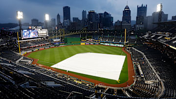 Houston Astros v Pittsburgh Pirates