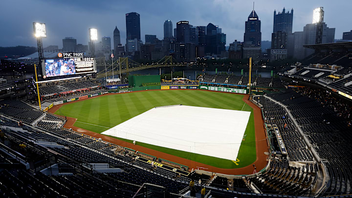 Houston Astros v Pittsburgh Pirates