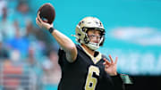 New Orleans Saints quarterback Tyler Shough (6) passes the ball against the Miami Dolphins during the second half at Hard Rock Stadium. 