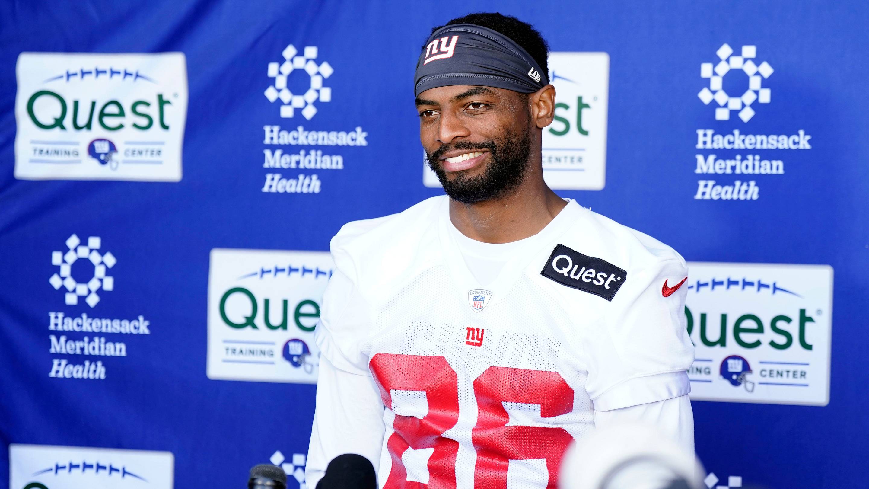Darius Slayton Signs With Colts After Giants Release, Reuniting With Daniel Jones