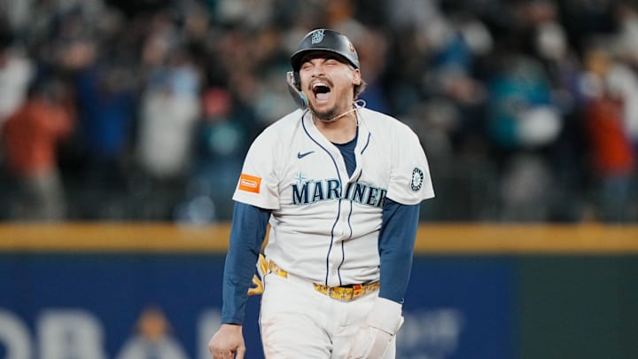 Mariners Slugger Gets Massive 3-Year, $52.5 Million Contract Projection