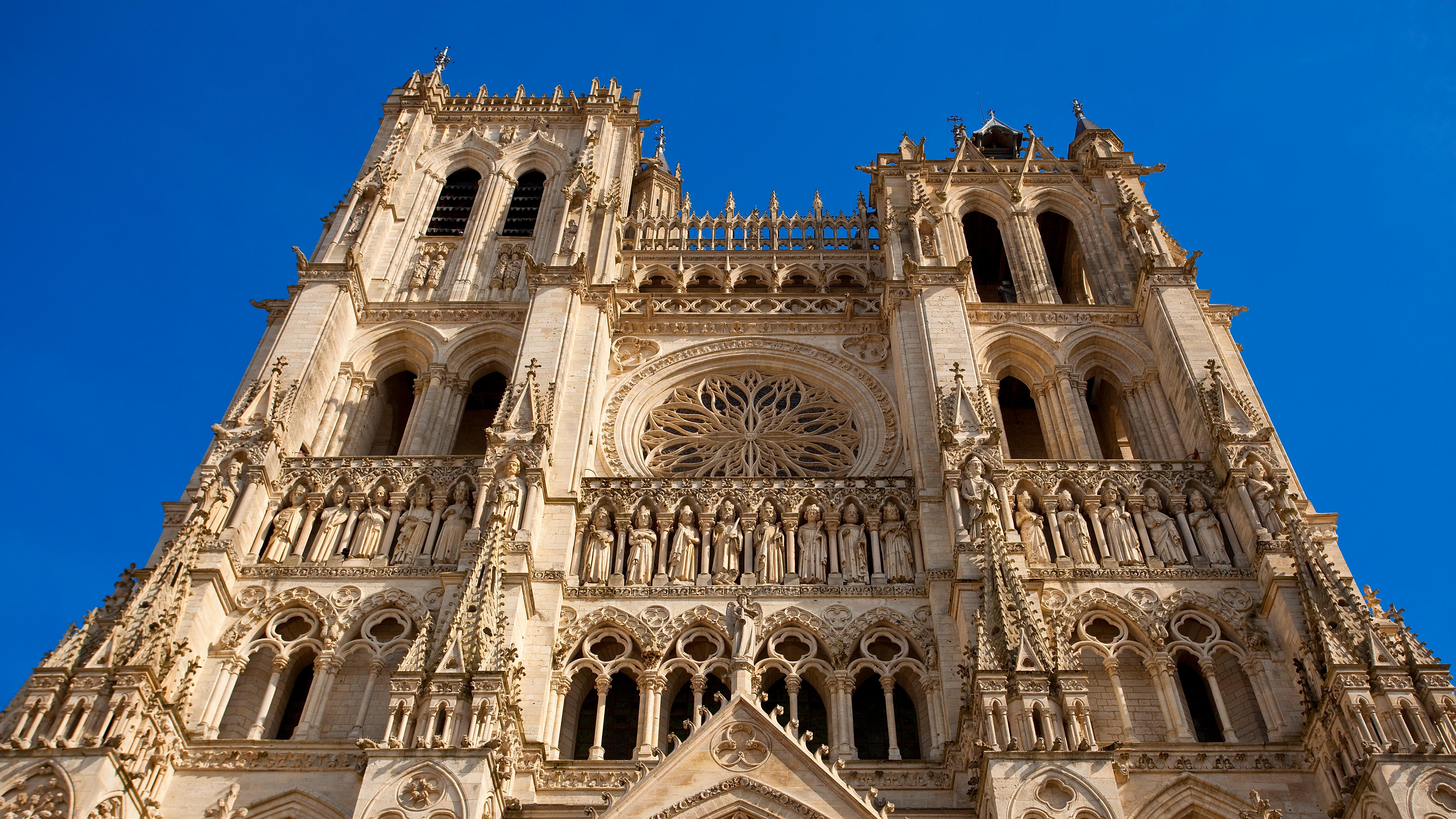 Mysterious ‘Horseman’ Found in a Lead Coffin Beneath Notre-Dame May Have Just Been Identified