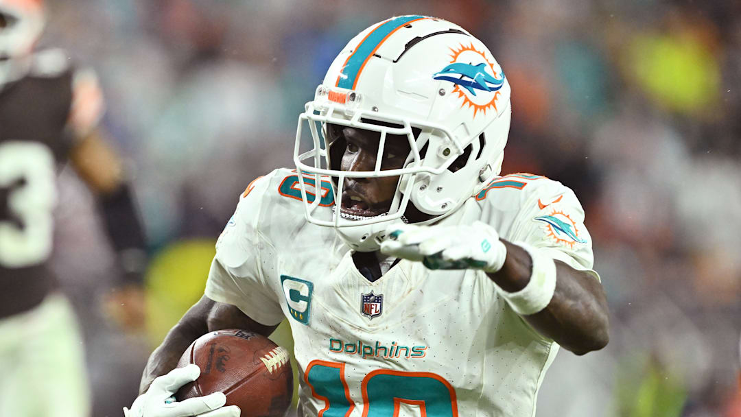 Miami Dolphins v Cleveland Browns
