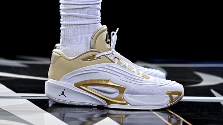 Lakers Fans Luka Doncic's Signature Sneakers are 34 Off