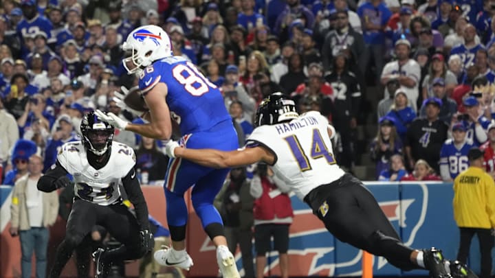Buffalo Bills tight end Dalton Kincaid (86) scores a touchdown during the first quarter against Baltimore Ravens Buffalo Bills tight end Dalton Kincaid (86) scores a touchdown during the first quarter against Baltimore Ravens