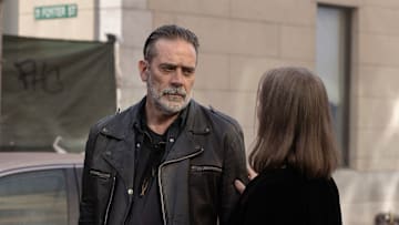 Jeffrey Dean Morgan as Negan, Lisa Emery as The Dama - The Walking Dead: Dead City _ Season 2, Episode 4 - Photo Credit: Robert Clark/AMC