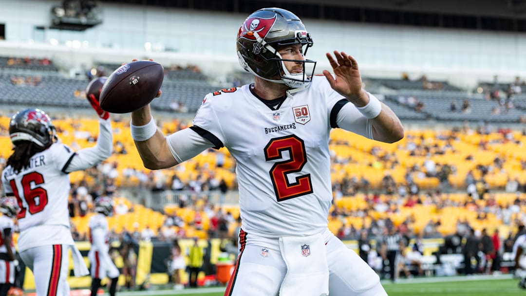 Kyle Trask and Teddy Bridgewater warming up. Tampa Bay Buccaneers v Pittsburgh Steelers - NFL Preseason 2025