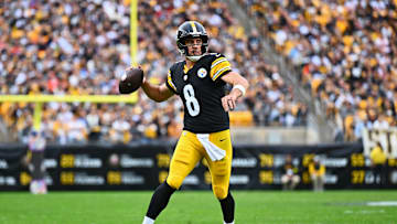 Cleveland Browns v Pittsburgh Steelers