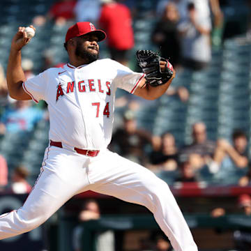 Sep 10, 2025; Anaheim, California, USA; Los Angeles Angels relief pitcher Kenley Jansen (74) pitches during the ninth inning against the Minnesota Twins at Angel Stadium. Mandatory Credit: Kiyoshi Mio-Imagn Images