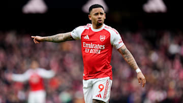 Gabriel Jesus deve aparecer no XI inicial do Arsenal no fim de semana 