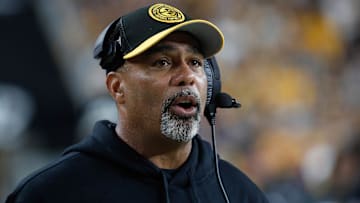 Pittsburgh Steelers defensive coordinator Teryl Austin