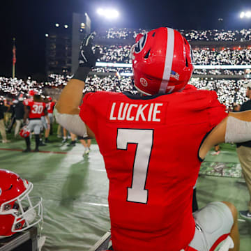 Nov 16, 2024; Athens, Georgia, USA; Georgia Bulldogs tight end Lawson Luckie (7) on the sideline against the Tennessee Volunteers in the fourth quarter at Sanford Stadium. Mandatory Credit: Brett Davis-Imagn Images