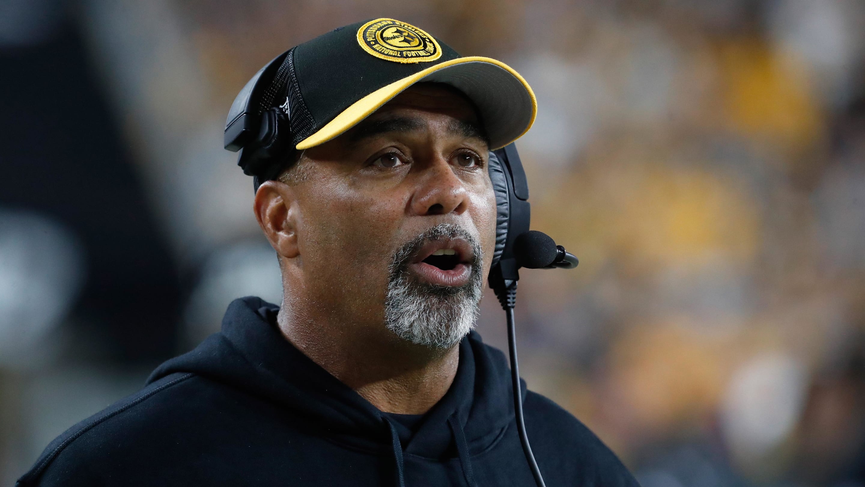 Steelers Defensive Struggles Spotlight Coaching Roles, Spurs Criticism