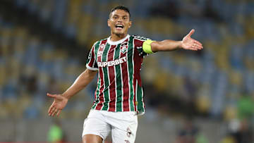 Thiago Silva se machucou contra o Grêmio