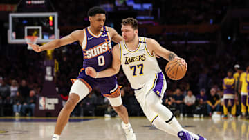 Phoenix Suns v Los Angeles Lakers