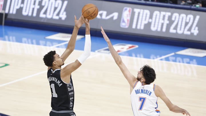 Wembanyama (#1) and Holmgren (#7) are two of the premier big men in the NBA. Wembanyama (#1) and Holmgren (#7) are two of the premier big men in the NBA.