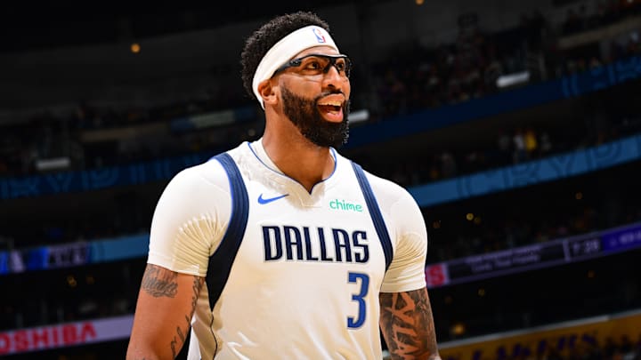 Dallas Mavericks v Los Angeles Lakers