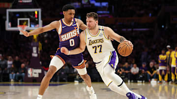 Phoenix Suns v Los Angeles Lakers