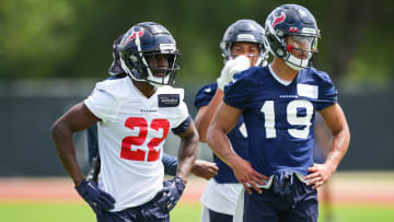 Houston Texans, Xavier Hutchinson