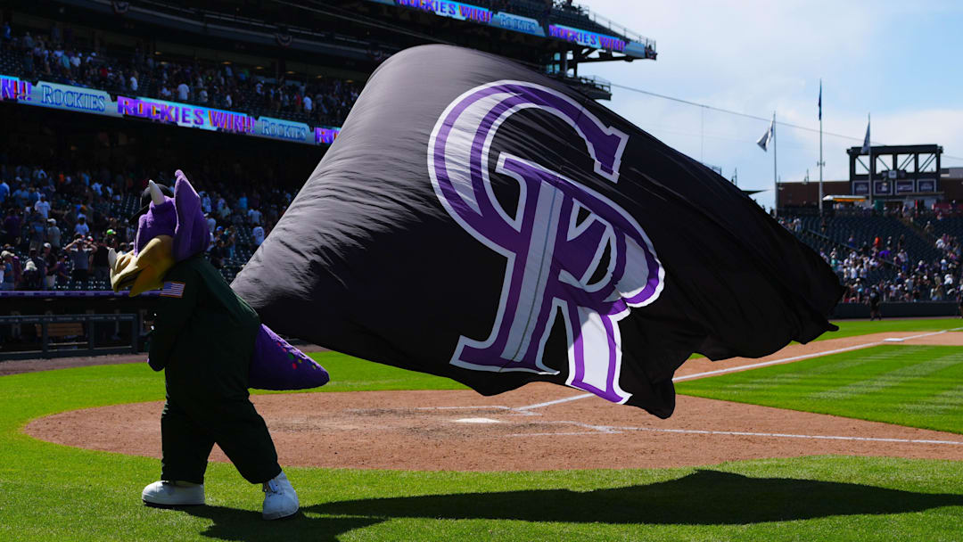 Colorado Rockies mascot Dinger 