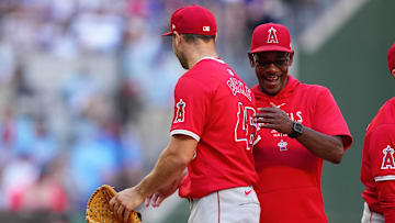 Los Angeles Angels v Texas Rangers