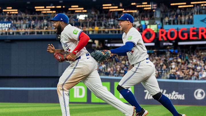 Vladimir Guerrero Jr. contract drama has masked electric start from one  Blue Jays star