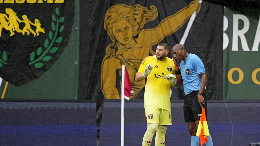 Portland Timbers goalkeeper Maxime Crepeau 