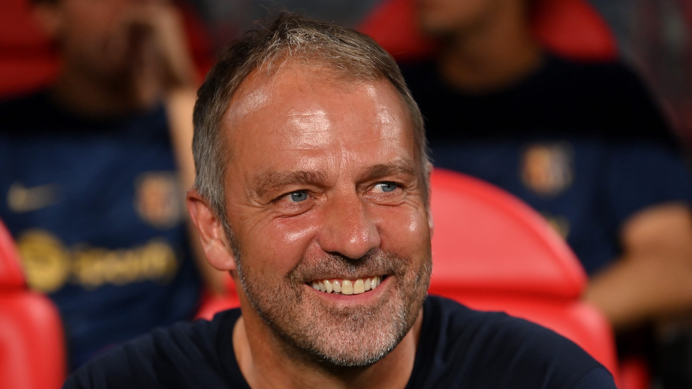 Mercato : Le FC Barcelone fait une offre pour un défenseur ultra prometteur du Bayer Leverkusen