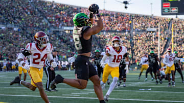 Oregon tight end Kenyon Sadiq hauls in a touchdown catch as the Oregon Ducks host the USC Trojans on Nov. 22, 2025, at Autzen Stadium in Eugene, Oregon.