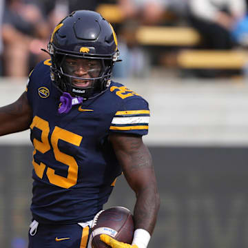 Oct 26, 2024; Berkeley, California, USA; California Golden Bears running back Jaivian Thomas (25) reacts after scoring a touchdown against the Oregon State Beavers during the second quarter at California Memorial Stadium.  Thomas was ruled down before the end zone after a video review. Mandatory Credit: Darren Yamashita-Imagn Images